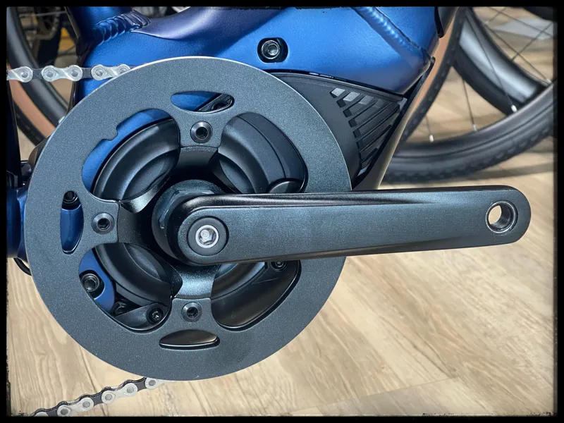 Giant Explore E+ 2 GTS 25km/h Medium Metallic Navy 202-4